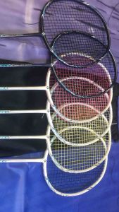 Vợt cầu lông Kumpoo 520pro . Khung carbon siêu nhẹ siêu bền. Chính hãng 100%