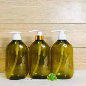 Chai lọ nhựa 500ml Vai Bầu Dáng Dẹp Màu Xanh Lá Mạ có vòi nhấn đủ kiểu đủ loại. Đựng dầu gội sữa tắm…