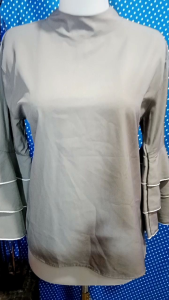 Atasan Blouse Wanita: Ukuran & Desain Fashionable