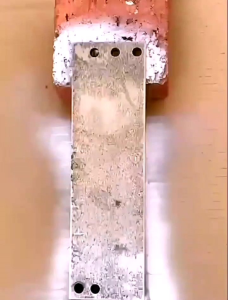 Cat Semprot Chrome Anti Karat Warna Stainless Spray Chrome isi 350ML