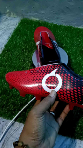 SEPATU BOLA ANAK ORTUS MERAH FREE+KAOS KAKI