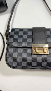 Tas Wanita - Tas selempang - Slingbag - Paket 100k 3Tas