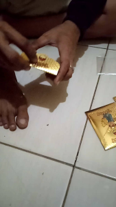 Kartu Pokemon 1 Box isi 55 Pcs GOLD