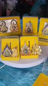 แม่เหล็กคู่ 72พรรษาคู่กับบรมราชา(แบบแม่เหล็กใหญ่) งานพรีเมียม สวยงามคมชัด (พร้อมกล่อง)