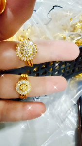 Cincin batu Emas Bangkok
