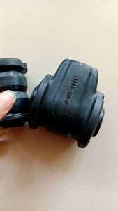 BOSH SAYAP BUSHING ARM TOYOTA COROLLA TWINCAM BESAR KECIL 1PCS