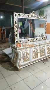 (WAJIB BACA DESKRIPSI) MEJA RIAS BIOLA PIGURA ELUNG KAYU JATI FINISHING UKIR BUFET CABINET CERMIN DEKORASI INTERIOR MEWAH MURAH TATANING FURNITURES JEPARA