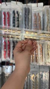 Bộ chữ nổi cứng AirBlade 2017 màu vàng crôm bóng nhập Thái Lan chất lượng cao dành trang trí riêng cho dòng xe này tem nổi gồm 2 cái như hình màu sắc rất đẹp và bền giá bán cực tốt bán lẻ như bán sỉ