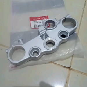 Segitiga Atas Bridge Assy Fork Top CRF 150 Original Honda