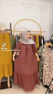 NABILA DRESS Gaun Maxi Crinkle Crinkle Poliester Lengan Panjang dengan Kerah Bulat - Warna Solid