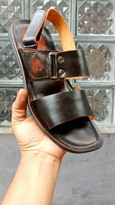 sepatu sendal kulit