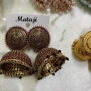 Earrings Collection New Arrivals 🤩 Grab 5 pairs & more & get the free gift 🤩💕Limited Stock