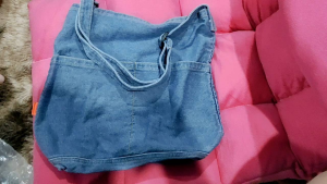 กระเป๋ายีนส์แฟชั่นเกาหลี สะพายไหล่ รสช่องกระเป๋าหน้าคู่ ปรับสายสั้นยาว J-010