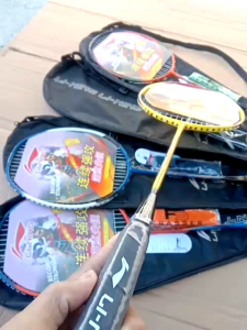 Raket Bulutangkis Siap Pakai Lengkap Dengan Grip & Tas Raket Badminton