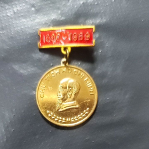 Huy hiệu Bác Hồ Kỷ niệm chương Hồ Chủ tịch Hồ Chí Minh