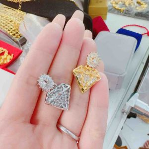 Mặt dây chuyền kim cương đinh đá đầu xoàn siêu sáng Kami