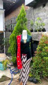 kebaya beludru kutubaru dewasa