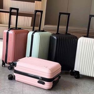 กระเป๋าเดินทางรุ่นLEMONA HUGE LUGGAGE สีพาสเทล ขนาด20 นิ้ว กระเป๋าล้อลาก หมุนได้360องศา วัสดุABS+PC ทนทาน วัสดุแข็งแรง มีรับประกัน