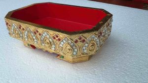 เซ็ต 5 ชิ้น กี่น้ำชา ถาดไม้ ถาดรองแก้ว แปดเหลี่ยม ไม้แกะสลัก ถาดทอง 22x14.5x8cm ถาดน้ำชา ติดกระจก เส้นทอง Set of 5 Octagonal Golden carved wood tray