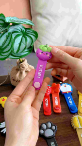 🇲🇾Readystock🇲🇾 可爱卡通pp绕线器理线器 Cute Design Cable Clip & Lock Earphones Winder (Accessories Cable For All Cable) Klip Kabel
