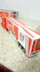 Mainan Mobil Bok Kendaraan Truk Box Ukuran 34 cm Bahan Plastik Berstandar SNI Merek Ocean