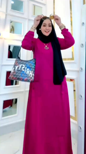 Gamis Motif Paris Bahan Combad20s Muat BB 55-75