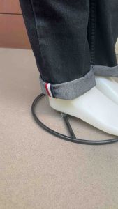 Celana Panjang Pria Denim Sobek: Gaya Kasual & Model Terbaru