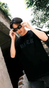 Kaos Oversize Pria Huntercutz Black Skull Split White