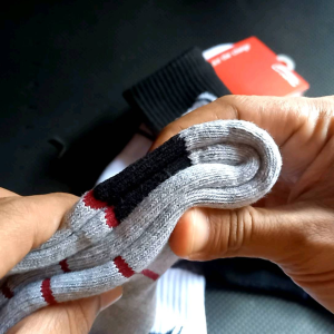 kaos kaki olahrga badminton bulutangkis pria wanita lining bahan tebal