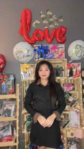 Flax Seeds - Imported from USA (source of dietary fiber and omega-3 fatty acids)