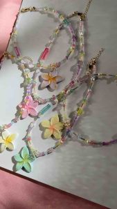 Sunny bae necklace สร้อยลูกปัดผสมหิน ดอกไม้ดินปั้น