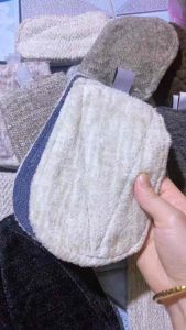 Cặp 2 Miếng Nhấc Nồi Cách Nhiệt Vải Bố Dày Dặn Chịu Nhiệt Cao Dễ Vệ Sinh Sản Phẩm Việt Nam