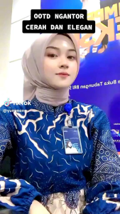 Batik Wanita Modern Kancing Dengan Lengan Balon Blus akarsana