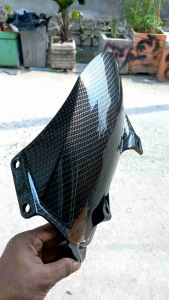 Spakbor Kolong PCX 160 Karbon: Pilihan Terbaik untuk Modifikasi Motor