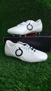 Sepatu Sepak Bola Ortuseight: Pilihan Terbaik untuk Anak