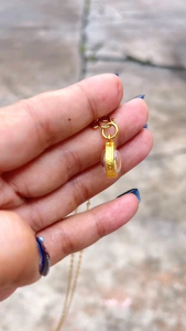 จี้หลวงปู่ทวด เนื้อทอง ( S0) กรอบเลี่ยมทอง กันน้ำ ใส่สร้อยคอขนาด 1สลึง 2สลึง ได้