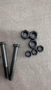 สกรูหัวหกเหลี่ยมดำ ยี่ห้อ USAG พร้อมตัวเมีย ขนาด 3/8 7/16 1/2 9/16 (3หุน - 4หุนครึ่ง) เกลียวละเอียด UNF เกรด8.8