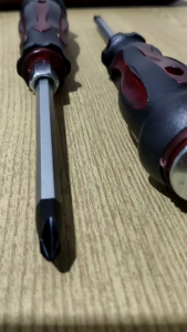 Obeng Ketok Multi Fungsi (+) (-) Magnet Khusus Elektronik dan Otomotif 4 inch