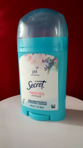 SECRET DEODORANT WITH POWDER FRESH SCENT 48g