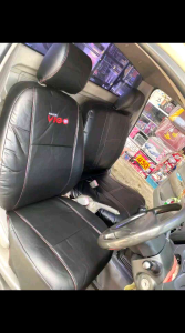 ชุดหุ้มเบาะรถยนต์ งานตรงรุ่น โตโยต้า วีโก้ ตอนเดียว สีดําด้ายแดง จํานวน1คู่ สินค้าพร้อมจัดส่ง