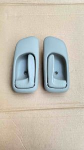 Mengenal Handle Bukaan Pintu Dalam Dyna Saurus Hino Dutro\\n\\n Apa Itu Handle Pintu Mobil Hino?\\nHandle pintu mobil Hino adalah komponen penting yang digunakan untuk membuka dan menutup pintu mobil. Handle ini terdiri dari dua bagian, yaitu handle bukaan pintu luar dan handle bukaan pintu dalam. Handle bukaan pintu dalam merupakan komponen yang terletak di dalam mobil, yang digunakan oleh penumpang untuk membuka pintu dari bagian dalam.\\n\\n Fungsi Handle Pintu Mobil Hino\\nHandle pintu mobil Hino memiliki beberapa fungsi penting, seperti membuka dan menutup pintu mobil, memastikan keamanan penumpang, serta memberikan kenyamanan saat berada di dalam mobil. Handle bukaan pintu dalam juga dapat digunakan sebagai alat bantu untuk meningkatkan keamanan penumpang, misalnya dengan memblokir pintu dari luar atau memastikan bahwa pintu tetap tertutup saat mobil sedang bergerak.\\n\\n Jenis Handle Pintu Mobil Hino\\nAda beberapa jenis handle pintu mobil Hino yang tersedia di pasaran, antara lain handle bukaan pintu luar, handle bukaan pintu dalam, dan handle bukaan pintu elektronik. Handle bukaan pintu dalam biasanya terbuat dari bahan logam atau plastik yang kuat dan tahan lama, serta memiliki desain yang ergonomis agar nyaman digenggam oleh penumpang.\\n\\n Aksesoris Mobil Hino Dutro & Dyna Saurus\\nSelain handle pintu, ada banyak aksesoris lain yang dapat digunakan untuk meningkatkan kenyamanan dan keamanan mobil Hino Dutro dan Dyna Saurus.\\n\\n Aksesoris Interior Mobil Hino Dutro & Dyna Saurus\\nAksesoris interior mobil Hino Dutro dan Dyna Saurus dapat meliputi jok kulit, panel dashboard, lampu LED, sistem audio, dan lain-lain. Aksesoris ini dapat meningkatkan kenyamanan penumpang saat berada di dalam mobil, serta membuat tampilan interior mobil menjadi lebih menarik.\\n\\n Aksesoris Eksterior Mobil Hino Dutro & Dyna Saurus\\nAksesoris eksterior mobil Hino Dutro dan Dyna Saurus dapat meliputi velg, bumper, spoiler, dan lain-lain. Aksesoris ini dapat meningkatkan tampilan estetika mobil, serta memberikan manfaat lain seperti peningkatan performa dan keamanan.\\n\\n Suku Cadang Pintu Mobil\\nSuku cadang pintu mobil adalah komponen penting yang harus diperhatikan oleh pemilik mobil Hino Dutro dan Dyna Saurus.\\n\\n Cara Memilih Suku Cadang Pintu Mobil Yang Tepat\\nUntuk memilih suku cadang pintu mobil yang tepat, pemilik mobil harus mempertimbangkan beberapa faktor seperti merk, tipe, dan spesifikasi mobil. Selain itu, pemilik mobil juga harus memastikan bahwa suku cadang yang dipilih sesuai dengan kebutuhan dan budget mereka.\\n\\n Tips Merawat Suku Cadang Pintu Mobil\\nUntuk menjaga kinerja dan keawetan suku cadang pintu mobil, pemilik mobil harus melakukan perawatan secara rutin. Beberapa tips merawat suku cadang pintu mobil antara lain membersihkan pintu secara rutin, menghindari penggunaan bahan kimia yang keras, dan melakukan perbaikan atau pergantian suku cadang yang rusak atau aus.\\n\\n Cara Mengganti Handle Bukaan Pintu Dalam Dyna Saurus Hino Dutro\\nJika handle bukaan pintu dalam Dyna Saurus Hino Dutro rusak atau aus, pemilik mobil dapat menggantinya sendiri dengan mengikuti langkah-langkah berikut.\\n\\n Langkah-langkah Mengganti Handle Bukaan Pintu Dalam Dyna Saurus Hino Dutro\\n1. Siapkan alat-alat yang dibutuhkan seperti obeng, palu, dan penghapus.\n2. Buka pintu mobil dan lepaskan handle bukaan pintu dalam yang lama.\n3. Pasang handle bukaan pintu dalam baru dengan memasukkan ujungnya ke dalam lubang yang telah disediakan.\n4. Tutup pintu mobil dan pastikan handle bukaan pintu dalam baru bekerja dengan baik.\\n\\n Tips dan Trik Mengganti Handle Bukaan Pintu Dalam Dyna Saurus Hino Dutro\\nUntuk memastikan bahwa proses pergantian handle bukaan pintu dalam Dyna Saurus Hino Dutro berjalan lancar, ada beberapa tips dan trik yang dapat digunakan, antara lain:\\n- Pastikan handle bukaan pintu dalam baru sesuai dengan merk dan tipe mobil.\\n- Jika handle bukaan pintu dalam baru tidak cocok, coba gunakan alat tambahan seperti obeng atau palu untuk membantu proses pemasangan.\\n- Setelah handle bukaan pintu dalam baru dipasang, pastikan pintu mobil dapat dibuka dan ditutup dengan lancar.\\n\\nDengan mengikuti langkah-langkah di atas, pemilik mobil dapat mengganti handle bukaan pintu dalam Dyna Saurus Hino Dutro dengan mudah dan efisien.\\n\\nKeyword: handle pintu mobil Hino, aksesoris mobil Hino Dutro, handle bukaan pintu dalam Hino, aksesoris mobil Hino Dyna Saurus, suku cadang pintu mobil.\"\n}