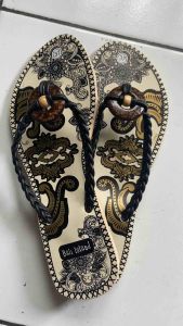 Sandal sepatu wanita etnik bali capit batok ring hitam