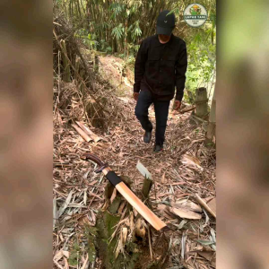 Golok Soren iket pamoroan bahan bajaper sup9  proses tempa & sipuh