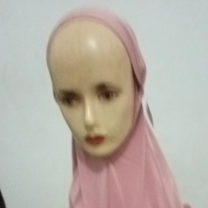 Kerudung Bergo Tali Tanpa Pet: Pilihan Kerudung Islami yang Praktis