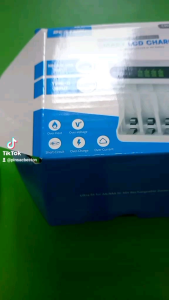 Combo 4 pin sạc Beston AA 3300mAh 1.2V và bộ sạc pin 4 khay BST-C9023L sạc nhanh tự ngắt có màn hình LCD hiện dung lượng pin khi sạc