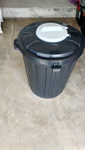 Tong Air/Bekas Air/ 22 Galon Plastic Water Pail With Cover