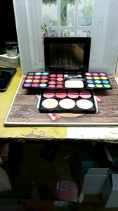 ADS MAKE-UP KIT FASHION COLOR PROFESIONAL MAKE UP SET PALLETE