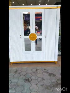 Lemari Pakaian 4 Pintu Estetika Bahan Multiplek Duco/trinityjayafurniture