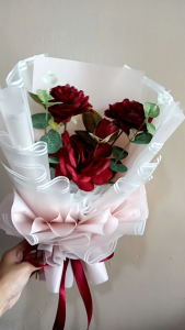 Lubu.id BUKET BUNGA MAWAR MERAH PREMIUM SIZE S