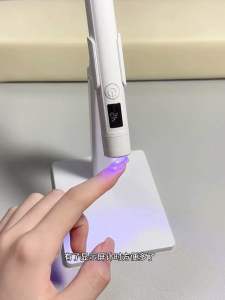 Bộ đèn hơ sơn gel móng tay mini gồm đế dựng chân đèn và đèn hơ mini công suất cao nhanh khô sơn móng tay